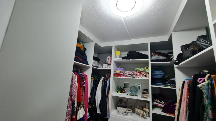 2 Bedroom Property for Sale in Safari Gardens North West